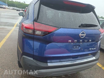 2023 Nissan Rogue SV – miniatura 5