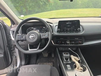 2023 Nissan Rogue SV - miniatura 12