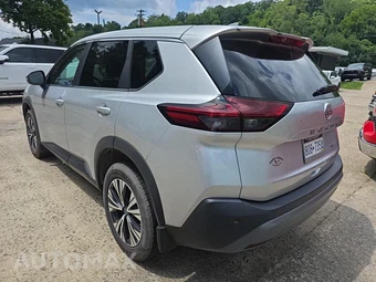 2023 Nissan Rogue SV - miniatura 7