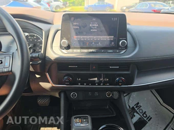 2023 Nissan Rogue SV - miniatura 10