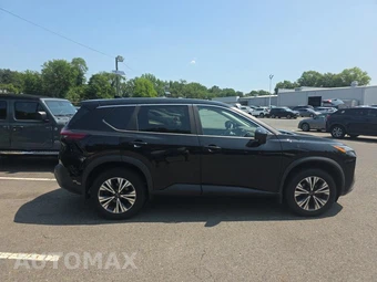 2023 Nissan Rogue SV - miniatura 4