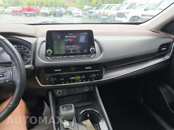 2023 Nissan Rogue SV - miniatura 10