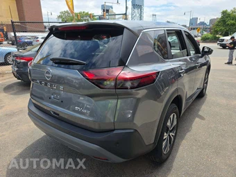 2023 Nissan Rogue SV - miniatura 3