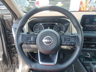 2023 Nissan Rogue SV - miniatura 10