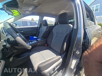 2023 Nissan Rogue SV - miniatura 6