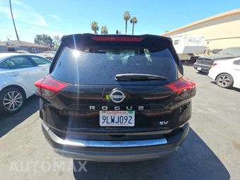 2023 Nissan Rogue SV - miniatura 5