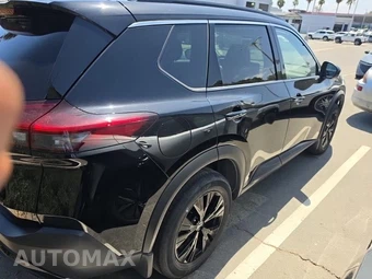 2023 Nissan Rogue SV - miniatura 4