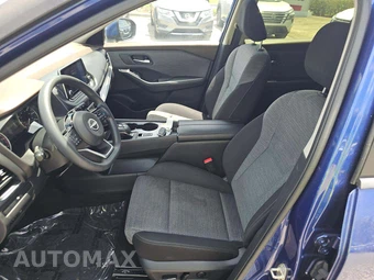 2023 Nissan Rogue SV – miniatura 3