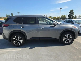 2023 Nissan Rogue SV - miniatura 4