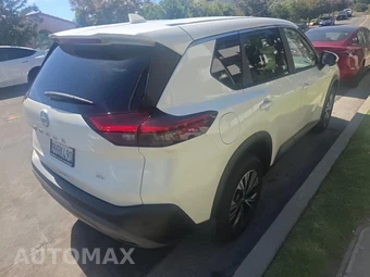 2023 Nissan Rogue SV - miniatura 5