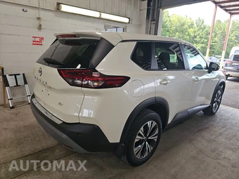 2023 Nissan Rogue SV - miniatura 4