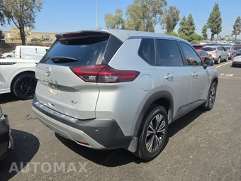 2023 Nissan Rogue SV - miniatura 4