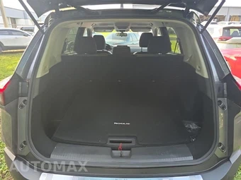 2023 Nissan Rogue SV – miniatura 17