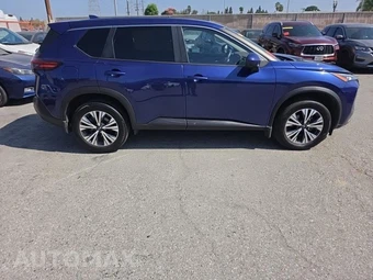 2023 Nissan Rogue SV - miniatura 4