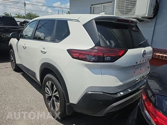 2023 Nissan Rogue SV – miniatura 6