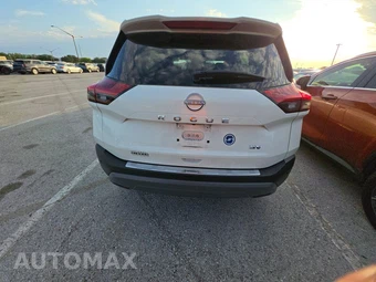 2023 Nissan Rogue SV – miniatura 5