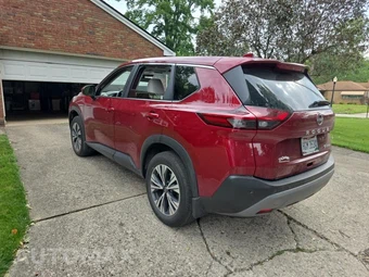 2023 Nissan Rogue SV - miniatura 7
