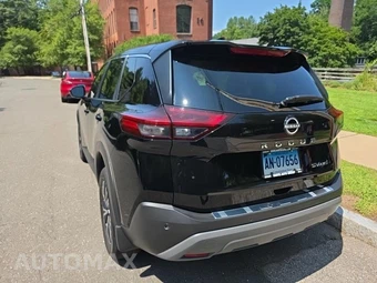 2023 Nissan Rogue SV – miniatura 7