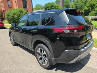 2023 Nissan Rogue SV – miniatura 8