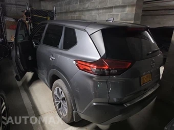 2023 Nissan Rogue SV - miniatura 7