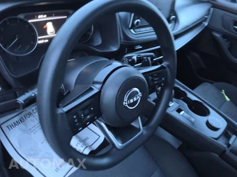 2023 Nissan Rogue SV - miniatura 10