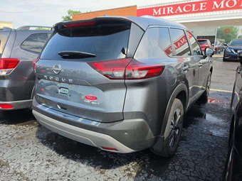 2023 Nissan Rogue SV - miniatura 3