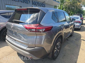 2023 Nissan Rogue SV - miniatura 3
