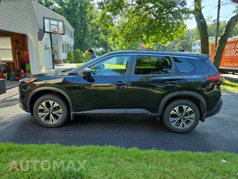 2023 Nissan Rogue SV - miniatura 8