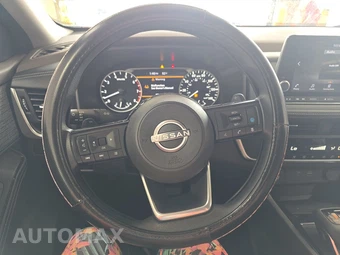 2023 Nissan Rogue SV - miniatura 10