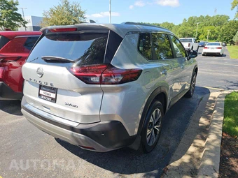2023 Nissan Rogue SV - miniatura 3