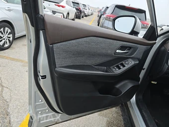 2023 Nissan Rogue SV - miniatura 9
