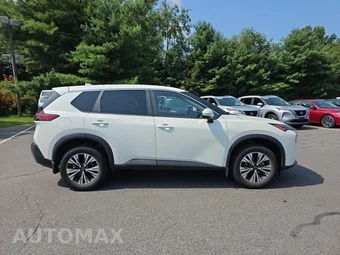 2023 Nissan Rogue SV - miniatura 4