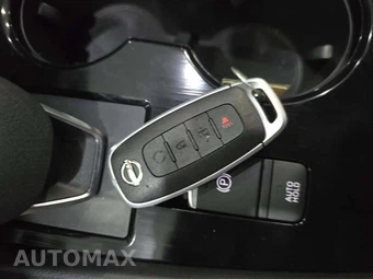 2023 Nissan Rogue SV - miniatura 8