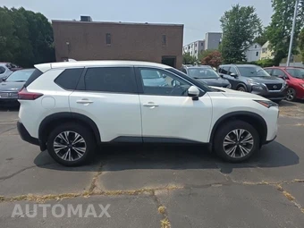 2023 Nissan Rogue SV - miniatura 4