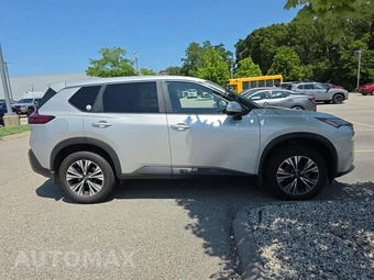 2023 Nissan Rogue SV - miniatura 4