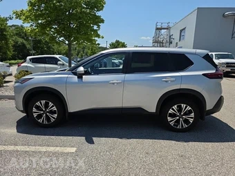 2023 Nissan Rogue SV - miniatura 8