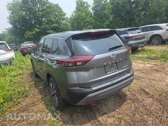 2023 Nissan Rogue SV - miniatura 7