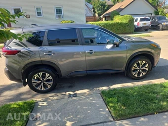 2023 Nissan Rogue SV - miniatura 4