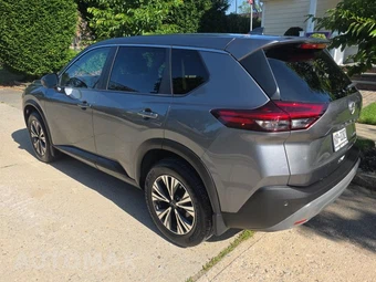 2023 Nissan Rogue SV - miniatura 7