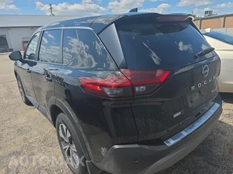 2023 Nissan Rogue SV - miniatura 7