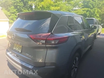 2023 Nissan Rogue SV - miniatura 5