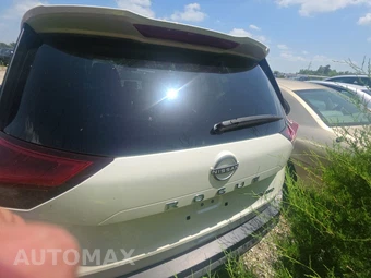 2023 Nissan Rogue SV – miniatura 5