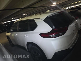 2023 Nissan Rogue SV - miniatura 8