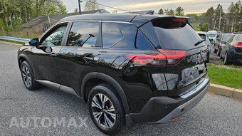 2023 Nissan Rogue SV - miniatura 4