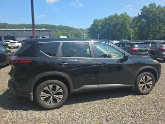 2023 Nissan Rogue SV - miniatura 4