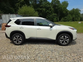 2023 Nissan Rogue SV - miniatura 4