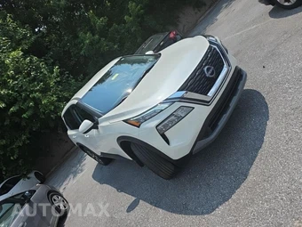2023 Nissan Rogue SV - miniatura 3