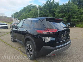 2023 Nissan Rogue SV - miniatura 7
