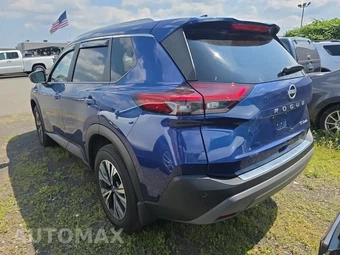 2023 Nissan Rogue SV – miniatura 7