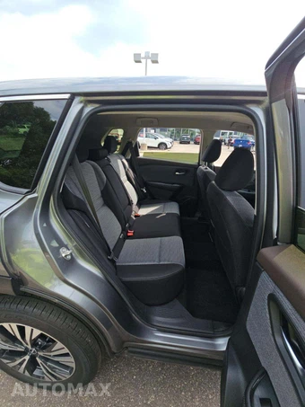 2023 Nissan Rogue SV - miniatura 13